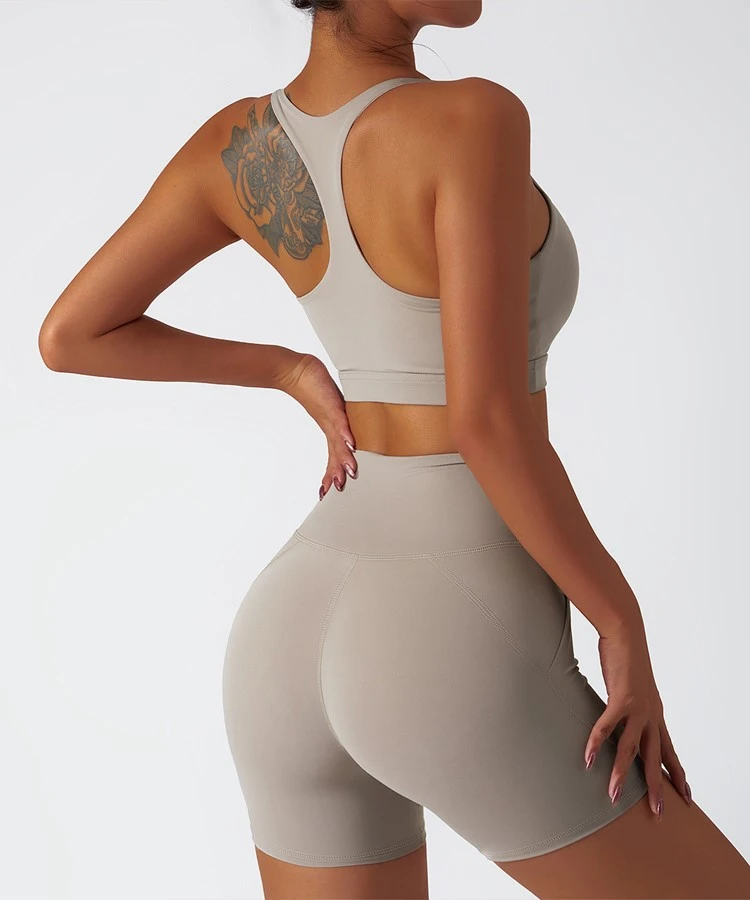 9 9
